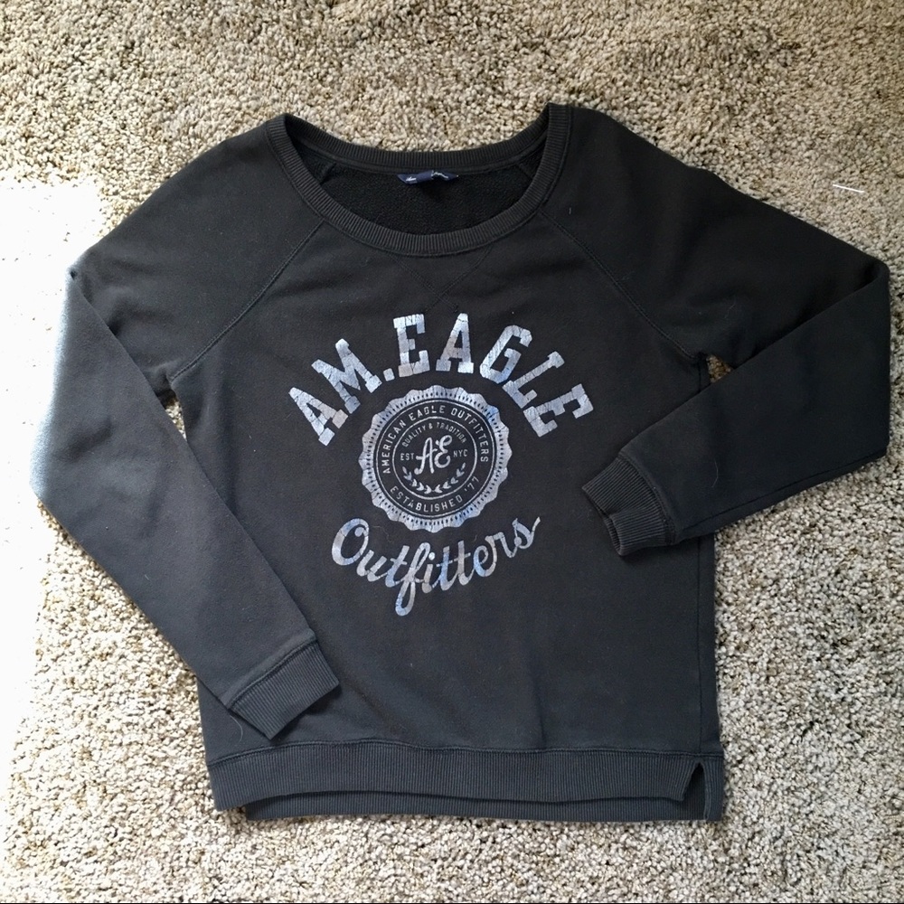 American Eagle Plush Pullover size small
